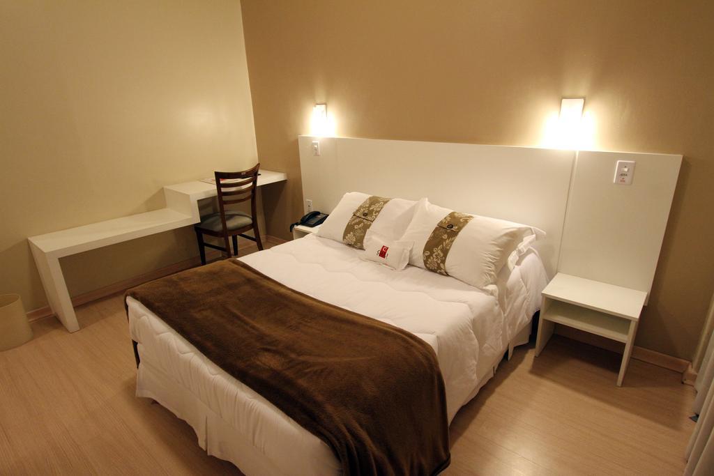 Hotel Curi Executive Pelotas Pokoj fotografie