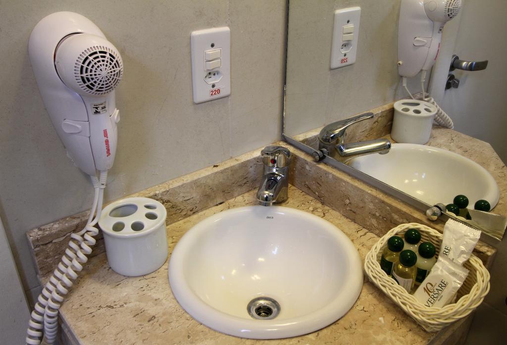 Hotel Curi Executive Pelotas Pokoj fotografie